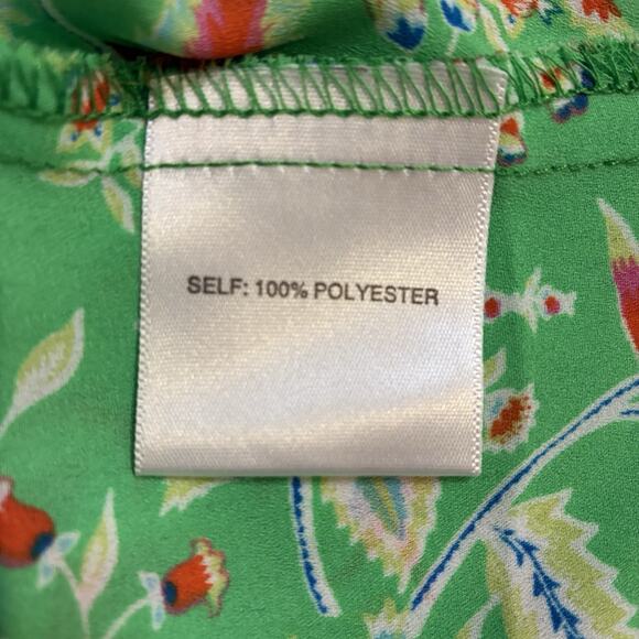 Rose + Olive Top NWT Size 3x Boldly In Bloom Sleeveless Floral V-Neck Popover - Picture 5 of 7